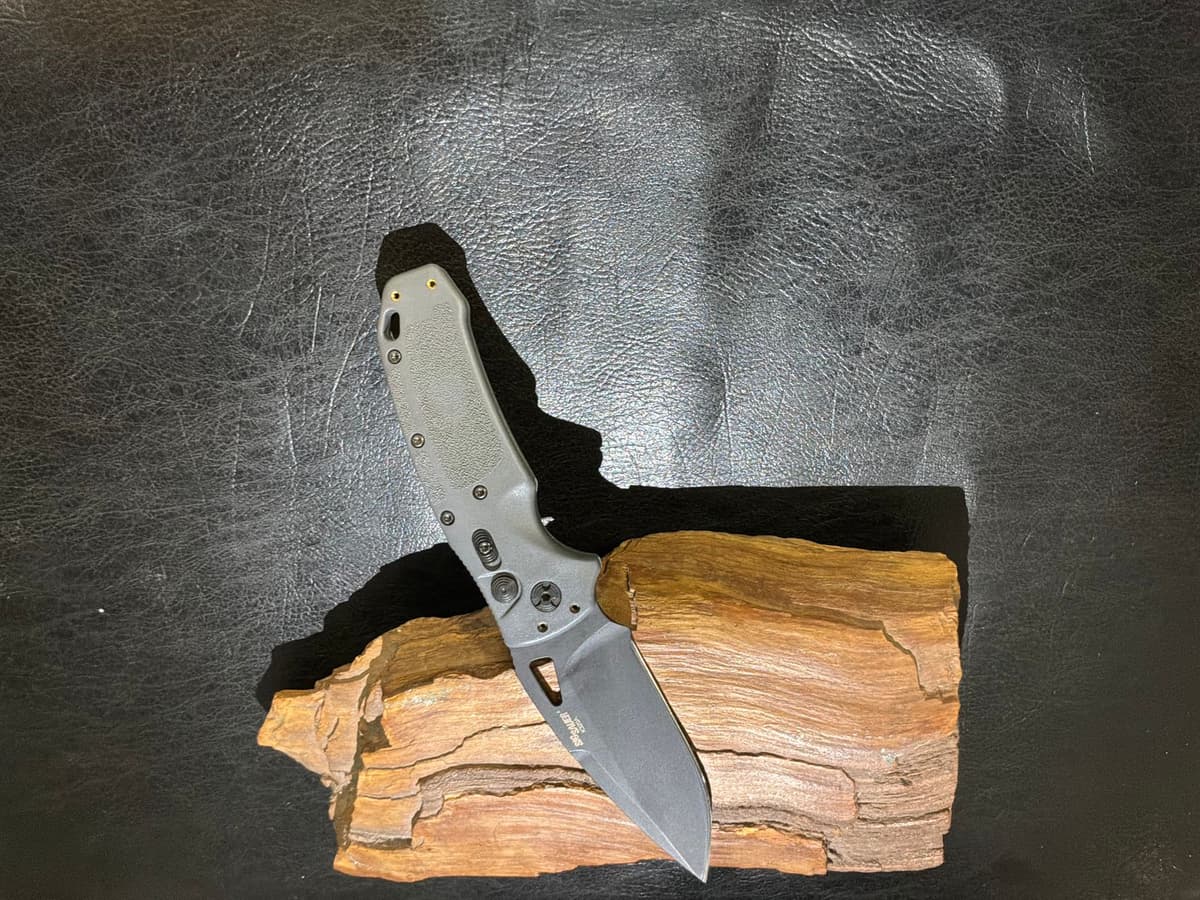 Benchmade Griptilian 551