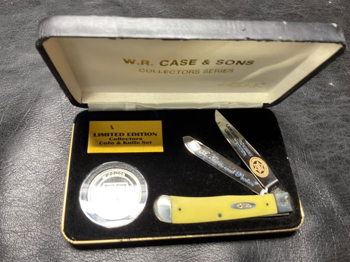 Case XX "To Serve and Protect" Knife